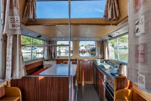 P.1107 bzw P.1107W living room