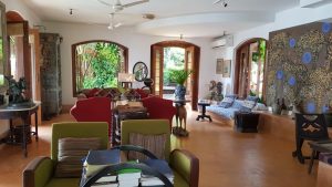 Wohnzimmer im Ahilya by the Sea