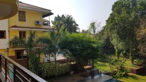 Blick auf kleineres Gebäude