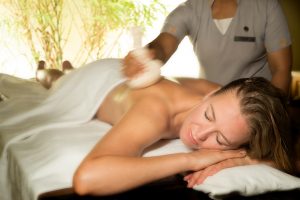 Ayurveda Behandlung Neeleshwar Hermitage