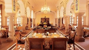 Oberoi Rajvilas Dining Lobby